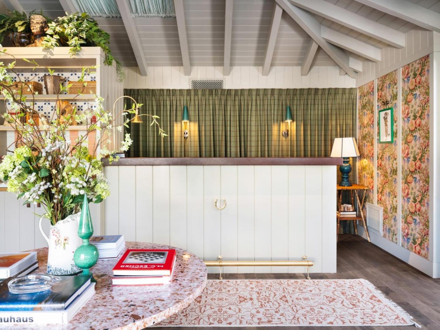 ホテル Le Petit Pali Brentwood ロサンゼルス エクステリア 写真